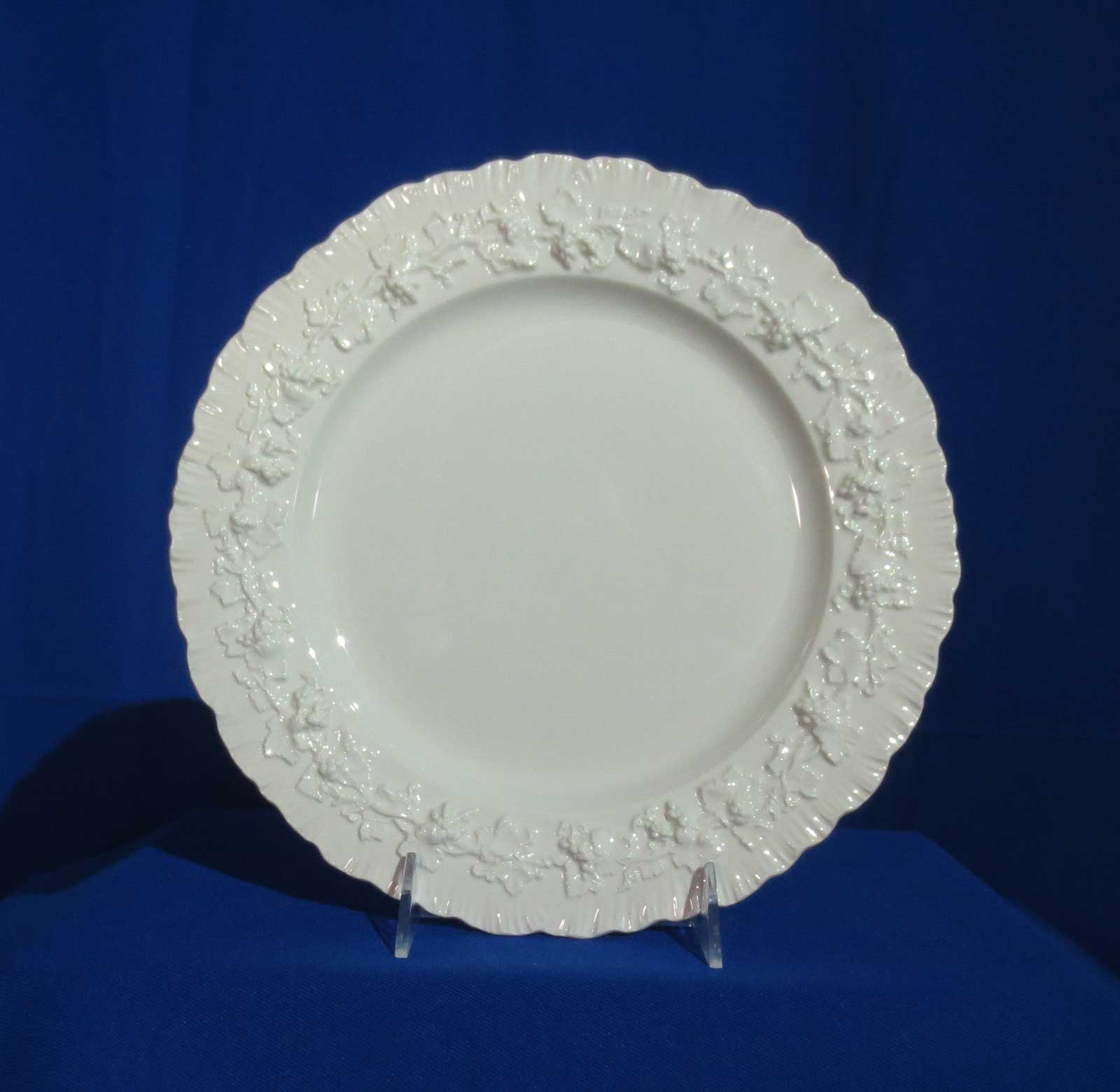 Wedgwood Cream on Cream Dinner Plate Embossed Grape Vine Shell Edge England